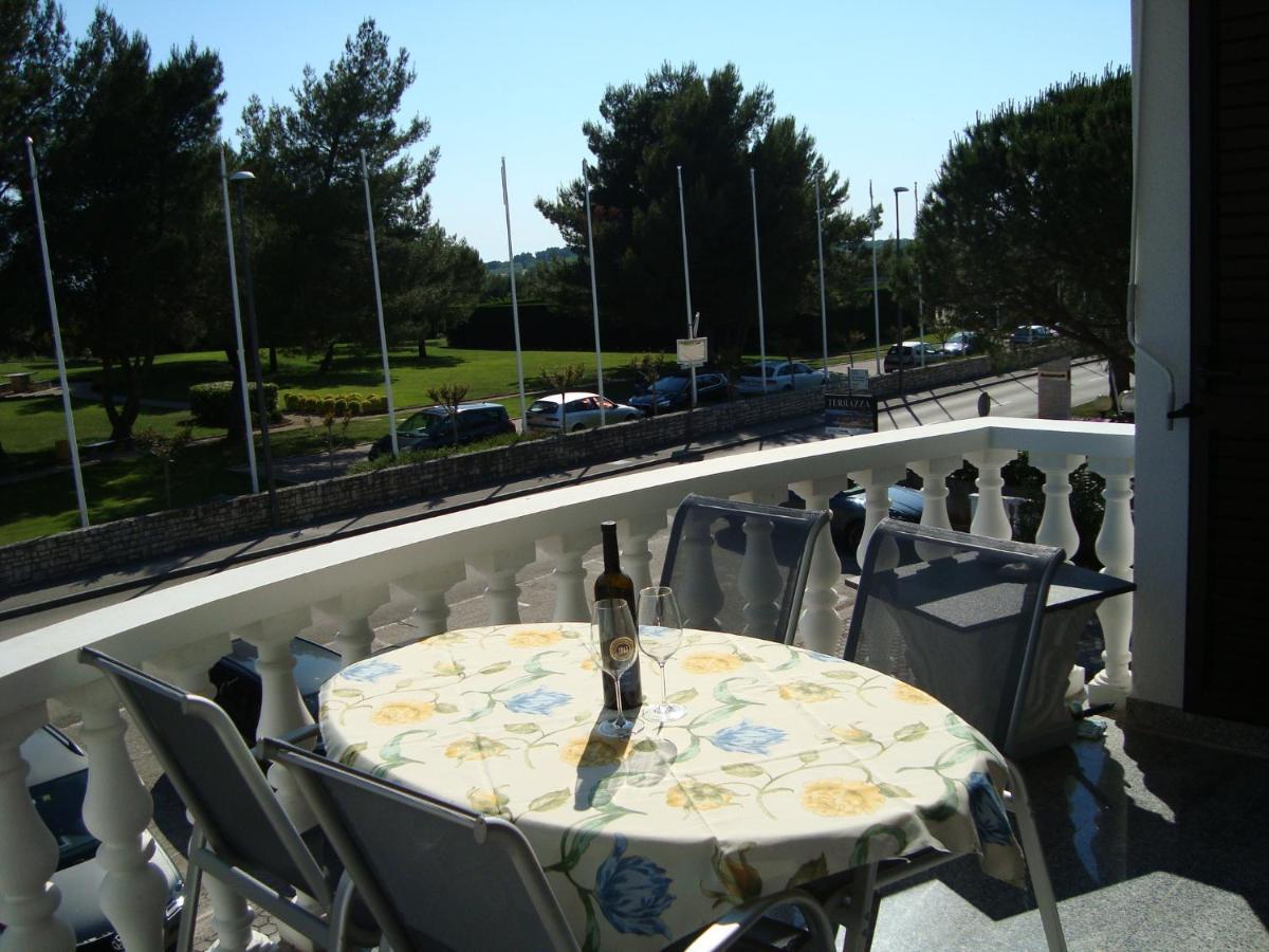 Apartman Carmen Crveni Vrh Εξωτερικό φωτογραφία