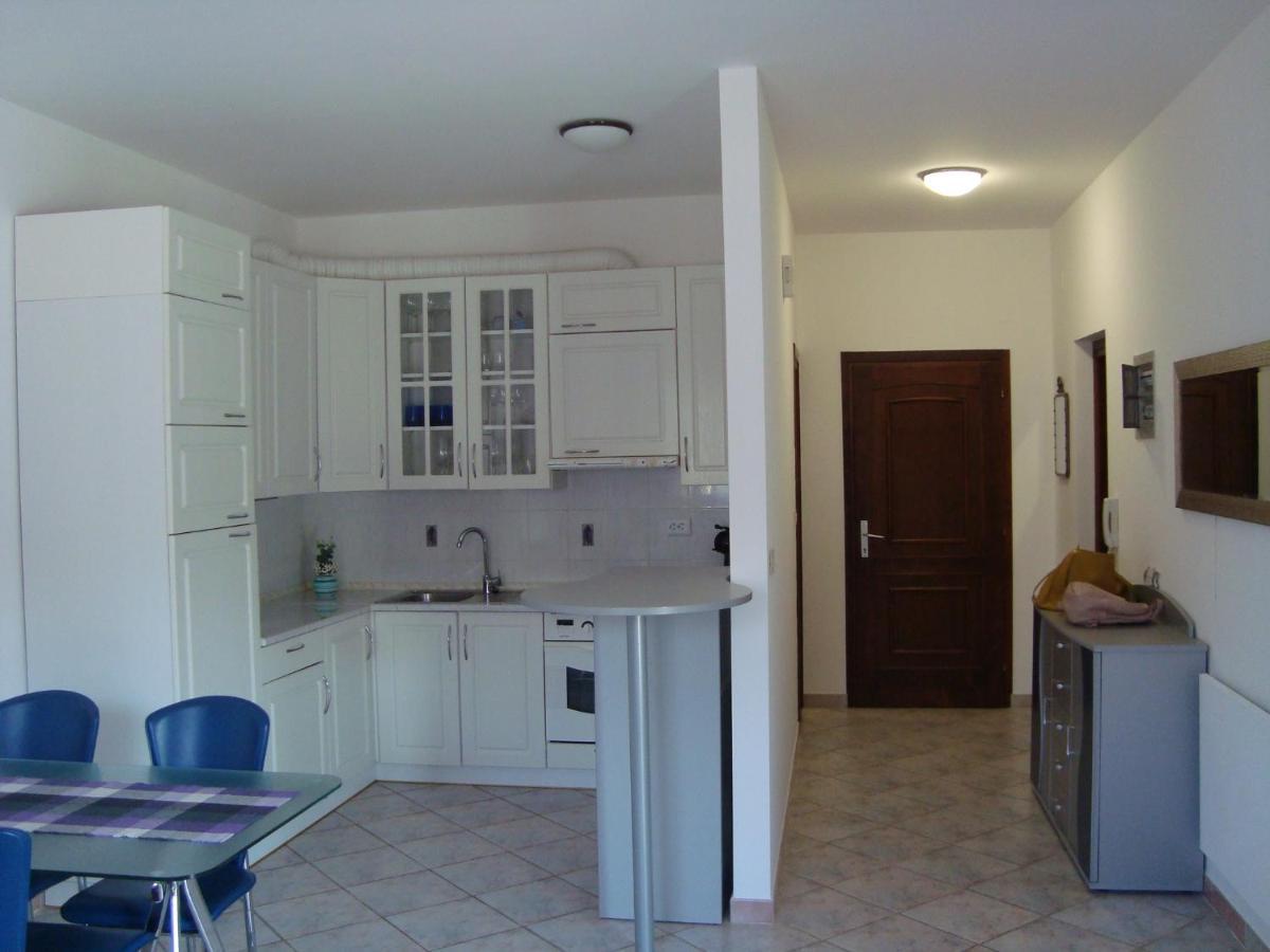 Apartman Carmen Crveni Vrh Εξωτερικό φωτογραφία